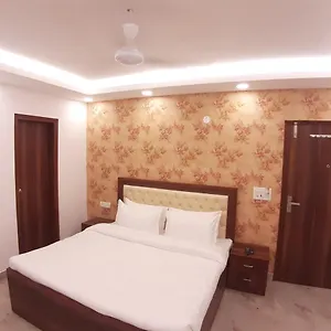  Guest house Triom India